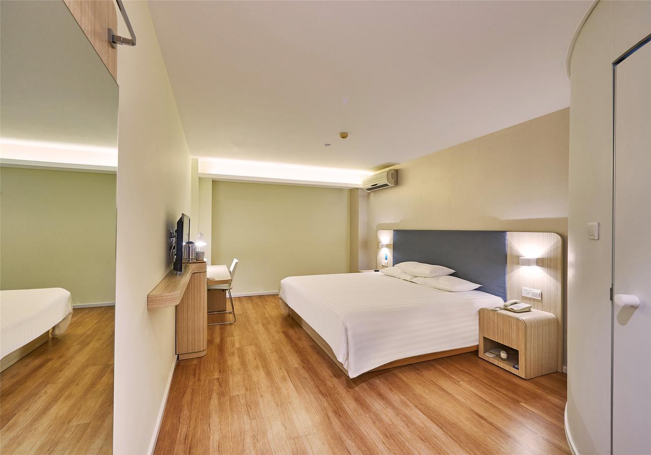 Hanting Hotel Qingdao Zhanqiao Railway Station Exteriér fotografie